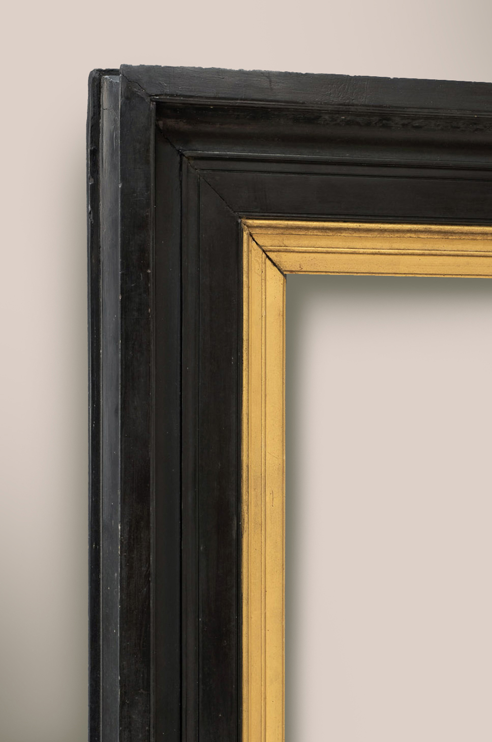 W Chosen Frame Corner Ed